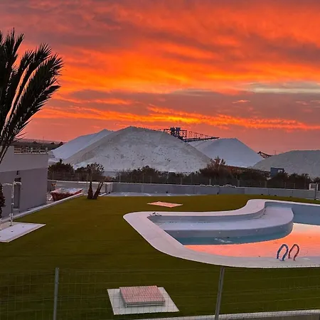 公寓 Sunset 2 Bedroom And Pool *